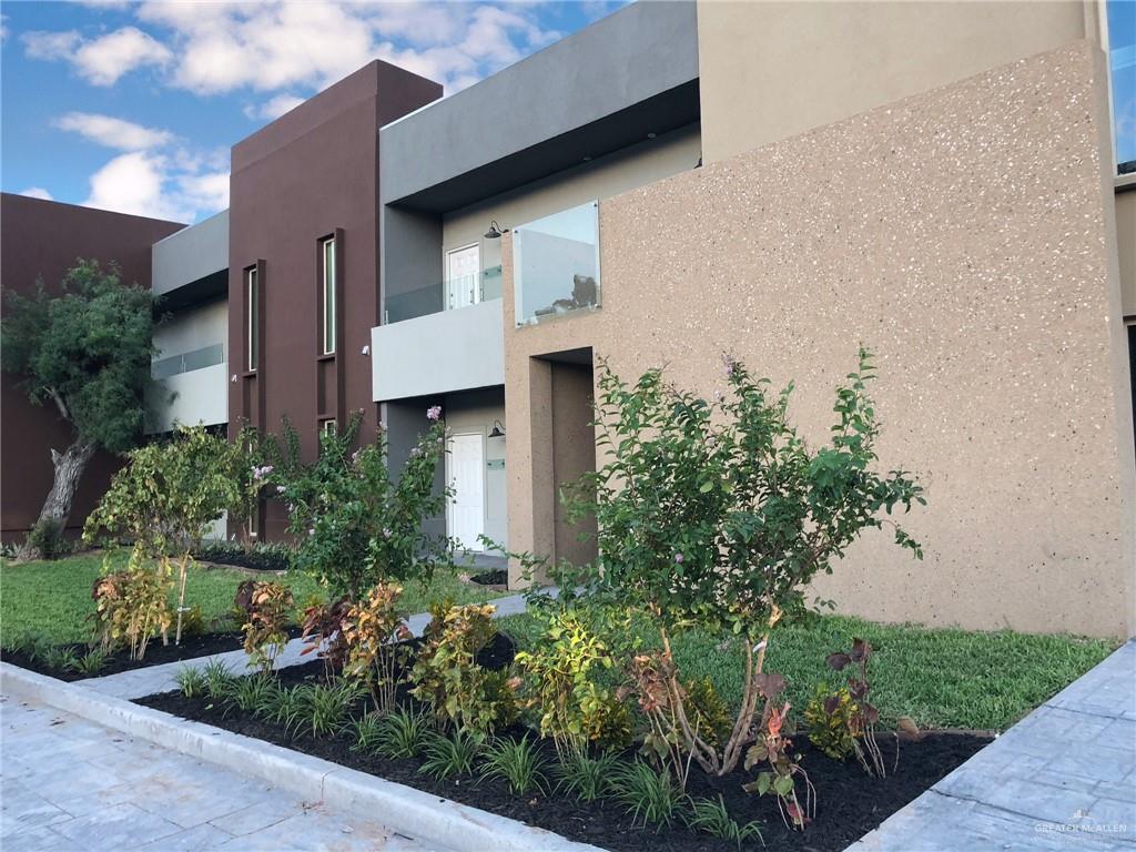 Photo 9 of 305 Palm Shores Boulevard #102B