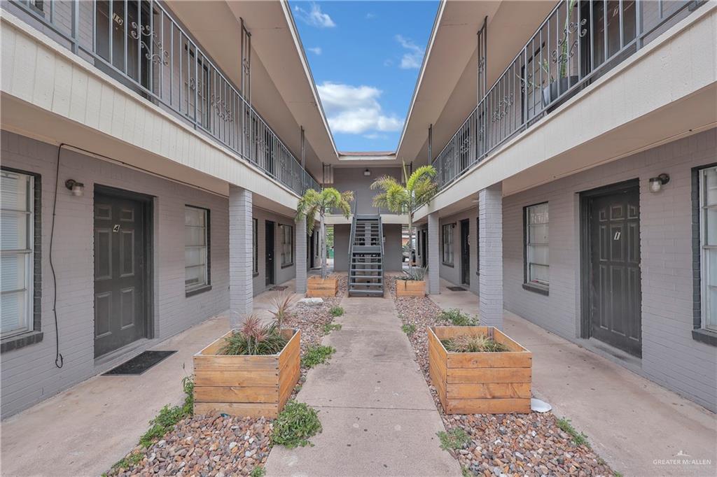 Photo 3 of 1108 Fern Avenue