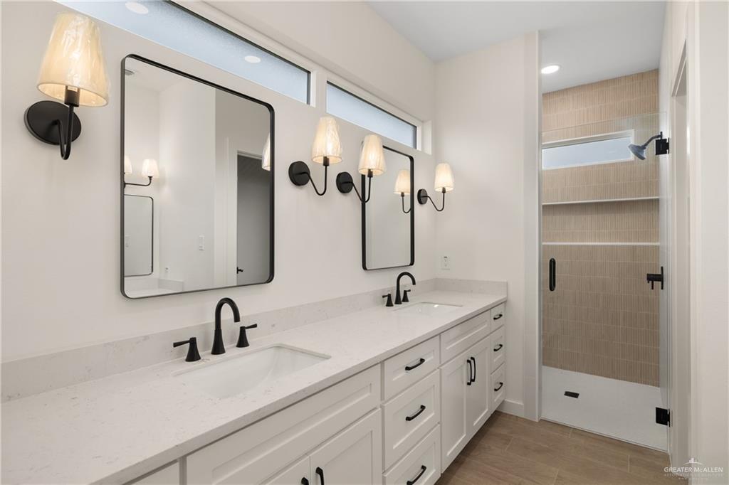 Photo 9 of 2809 Alyna Avenue
