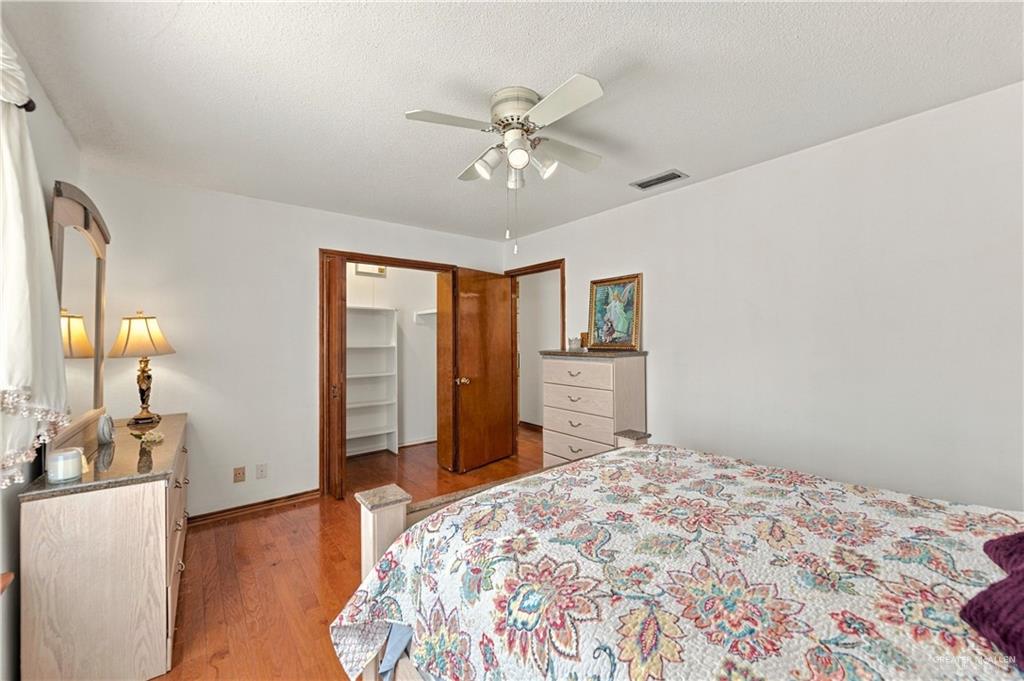 Photo 19 of 3620 Gumwood Avenue #1