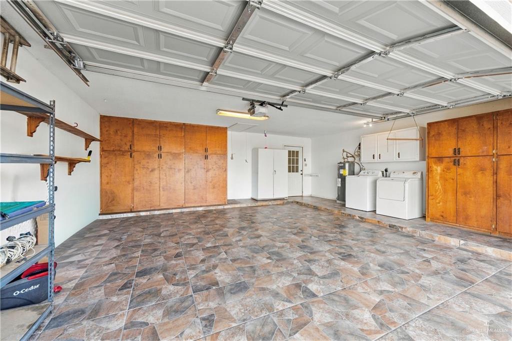 Photo 20 of 3620 Gumwood Avenue #1