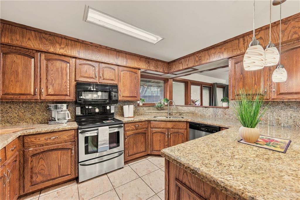 Photo 7 of 3620 Gumwood Avenue #1