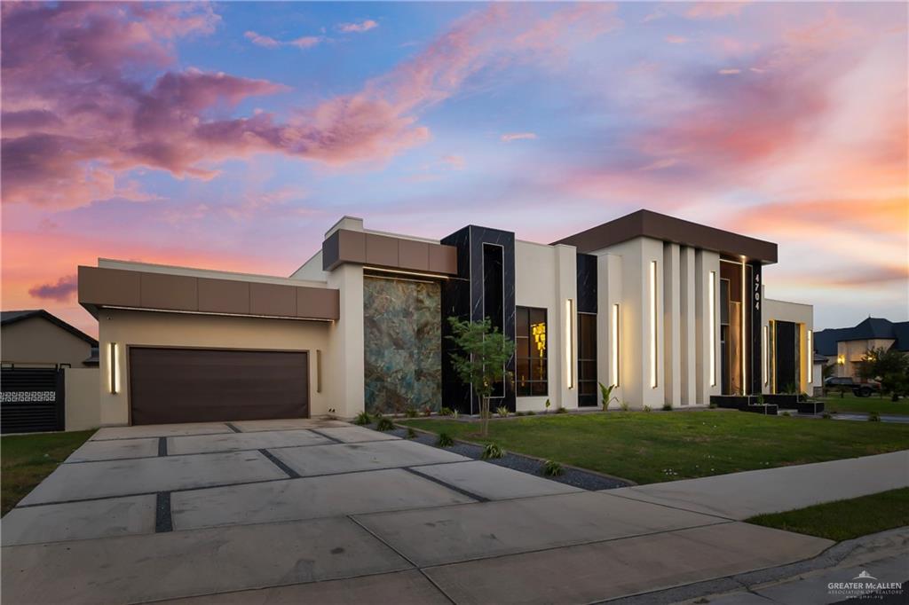 Photo 5 of 4704 Estancia Parkway