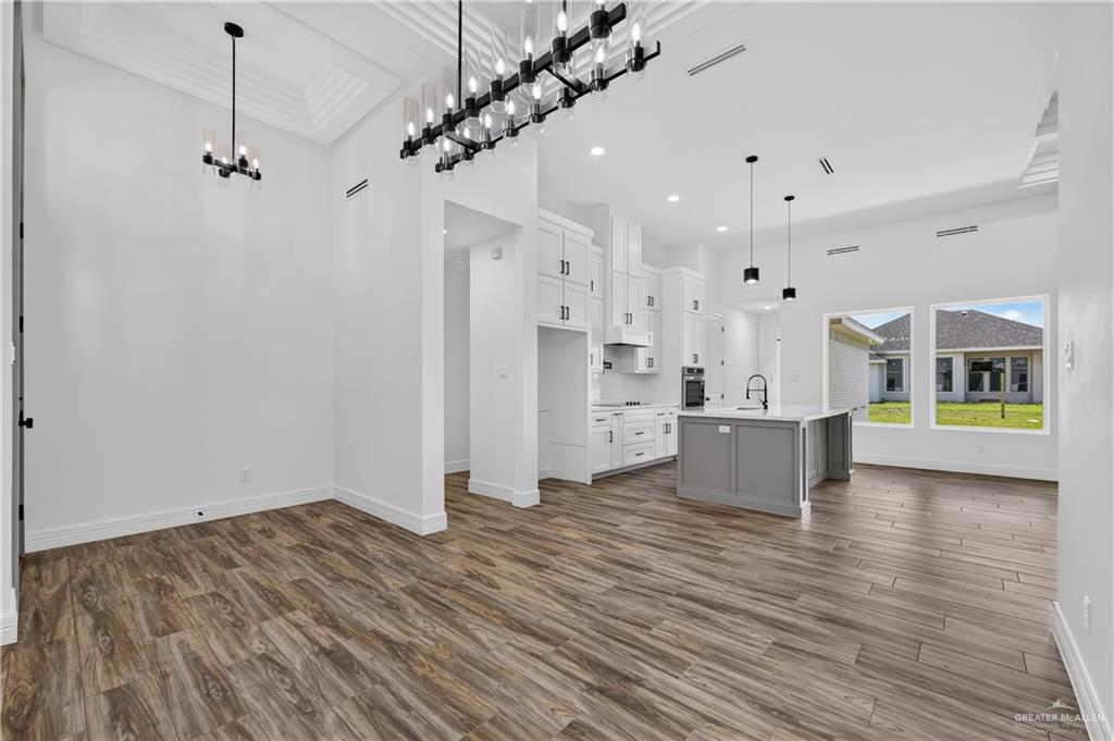 Photo 5 of 520 Demi Street