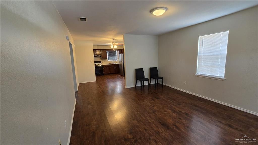 Photo 2 of 205 Doherty Avenue