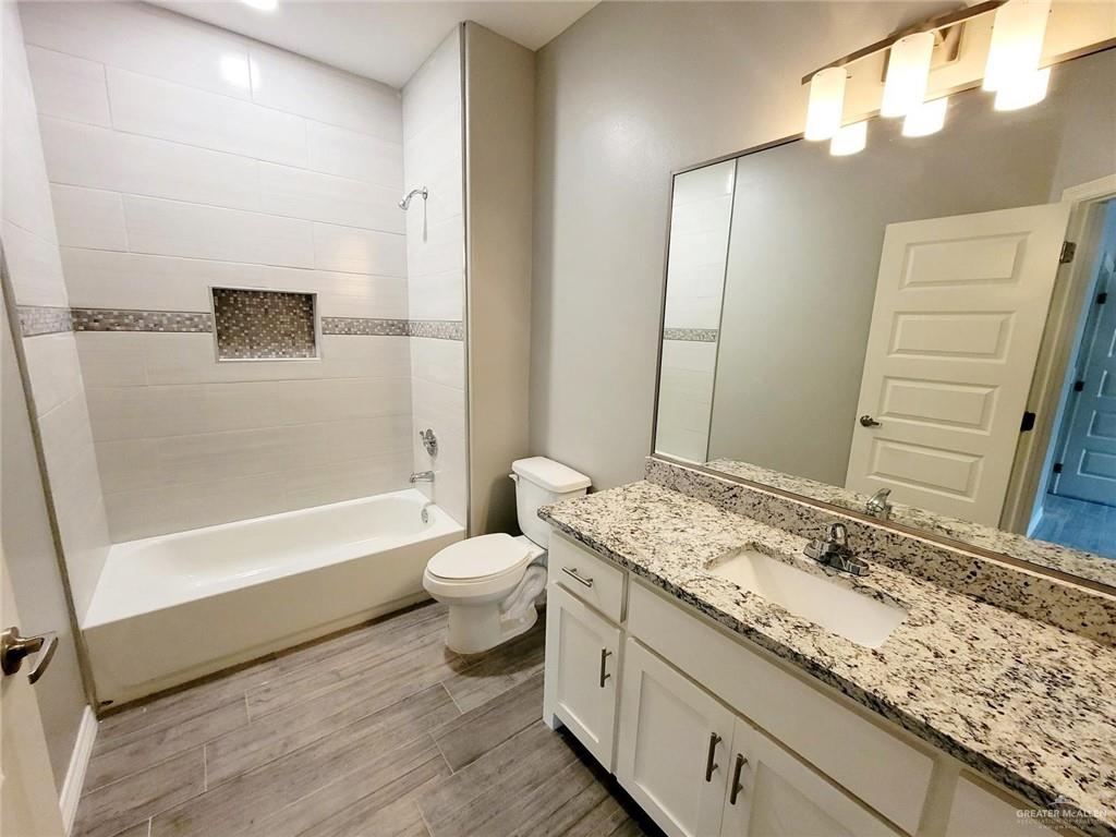 Photo 14 of 1809 Davenport Street #1