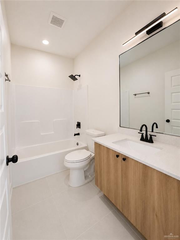 Photo 13 of 38569 Walker Street