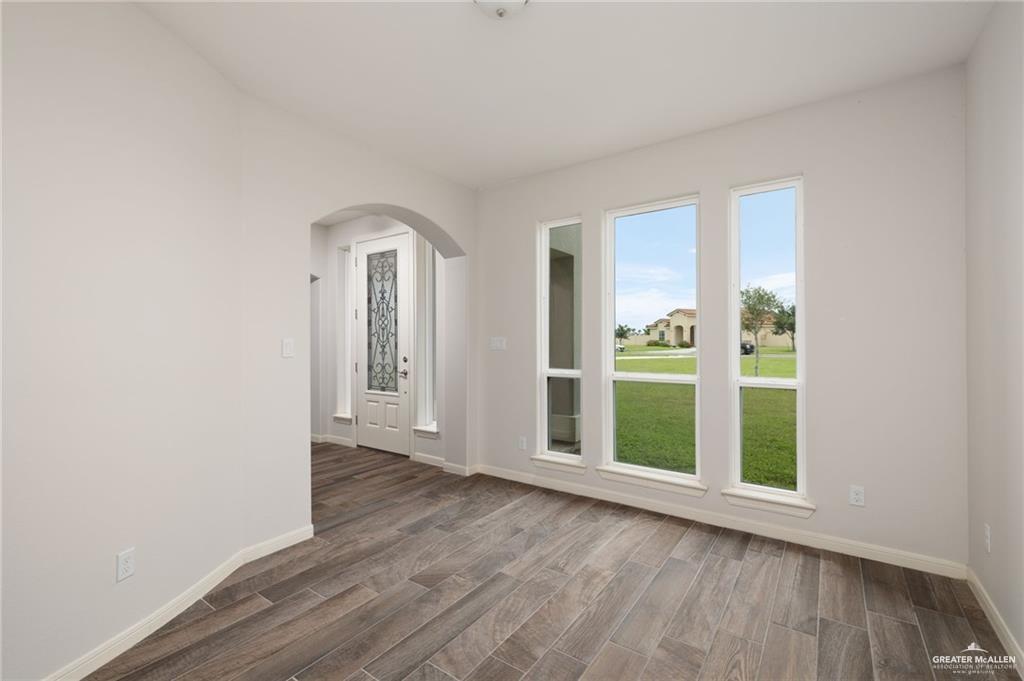 Photo 4 of 4628 Estancia Parkway