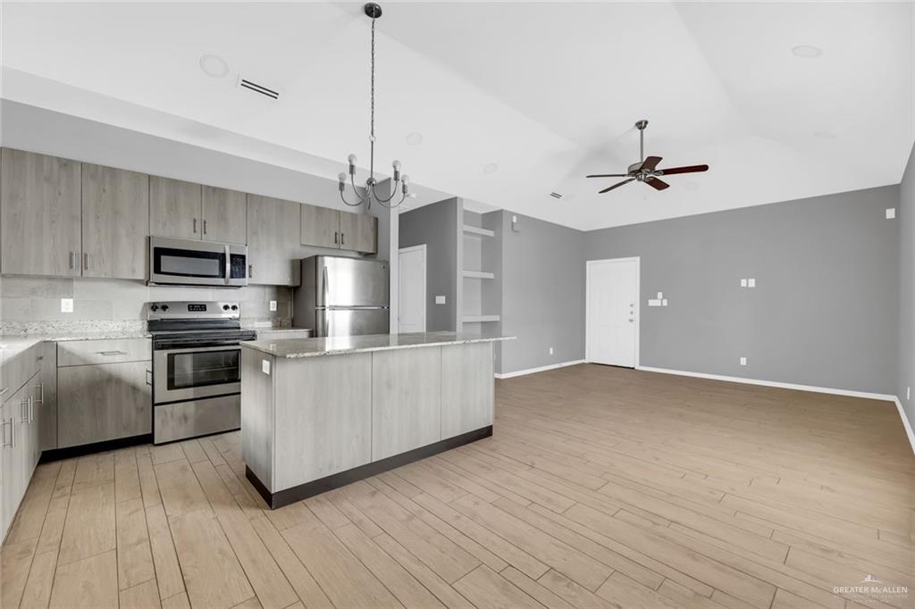 Photo 3 of 2704 Eisenhower Avenue #3