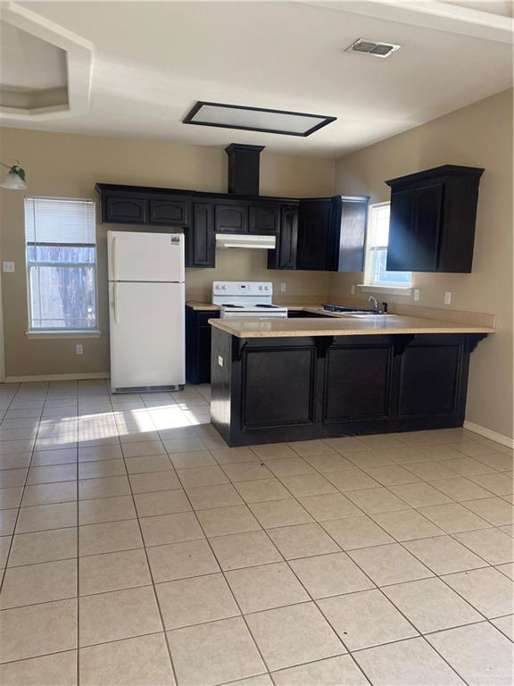 Photo 3 of 4708 Cypress Street #1