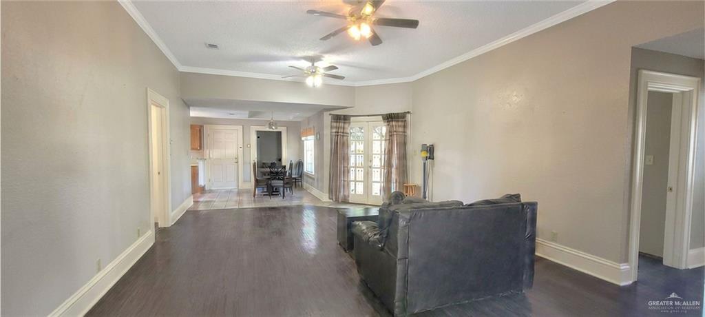Photo 4 of 2901 Lakewood Court