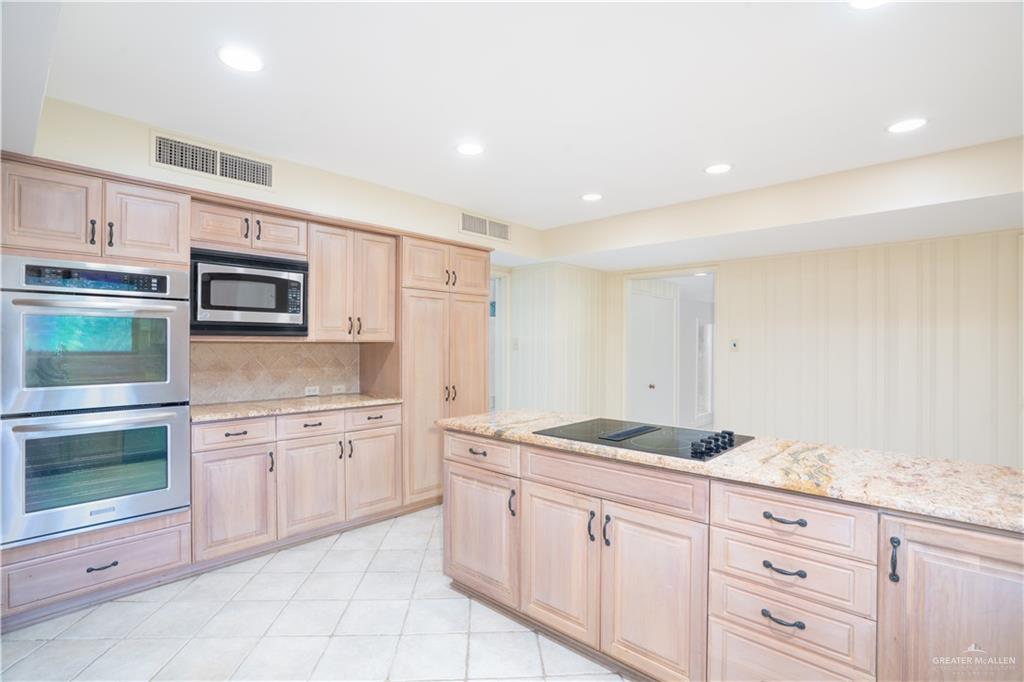 Photo 7 of 1131 6th Street
