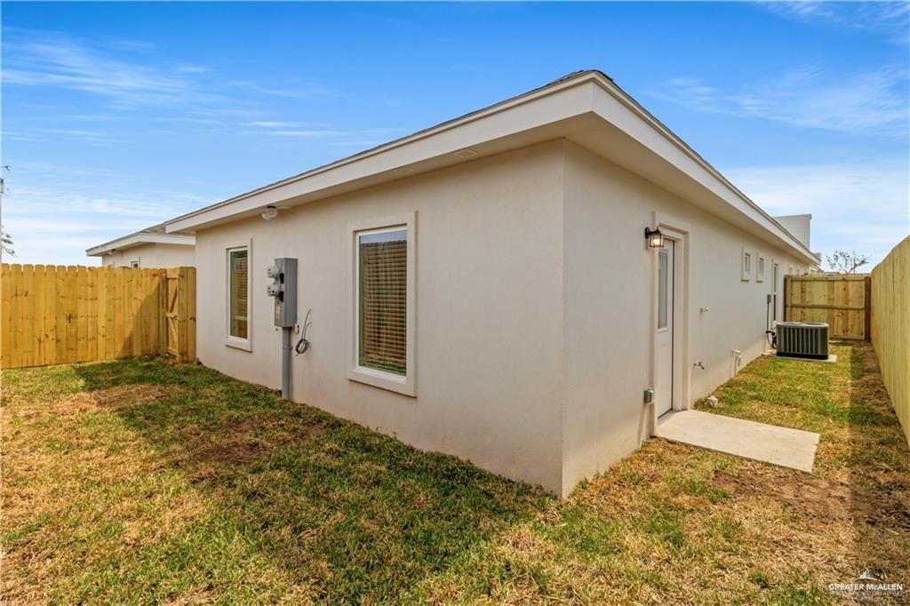 Photo 12 of 215 Diamond Avenue