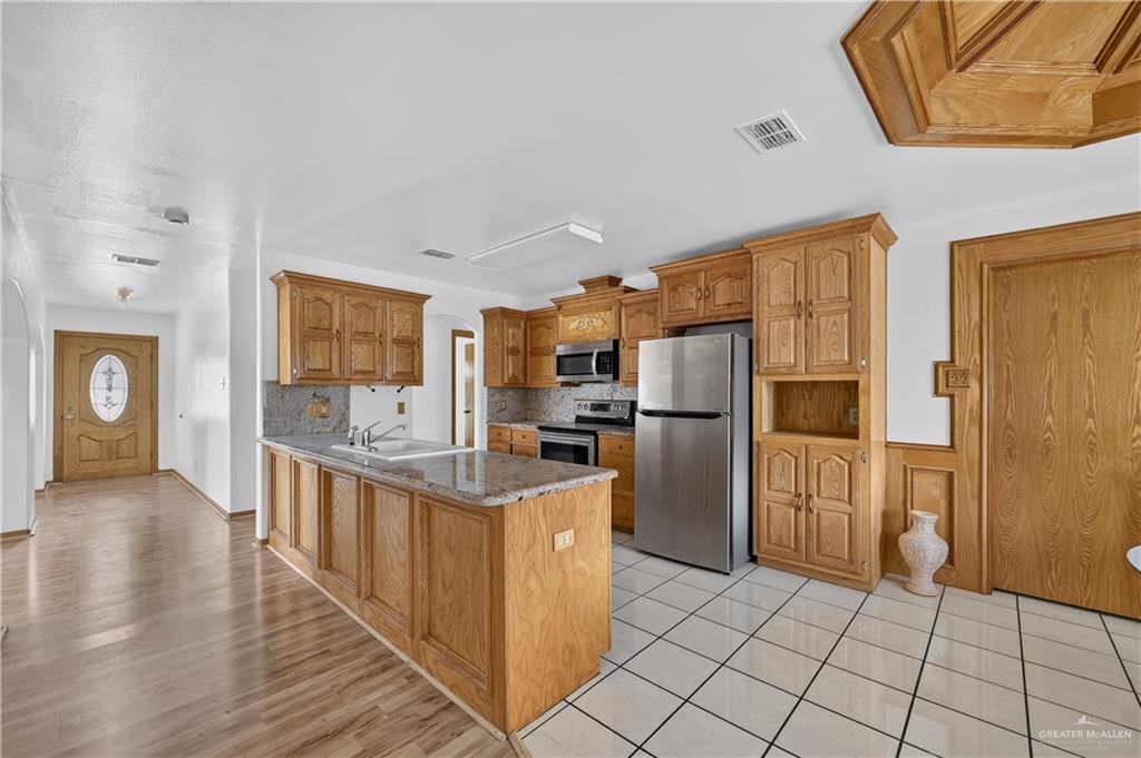 Photo 11 of 1502 Mourning Dove Lane