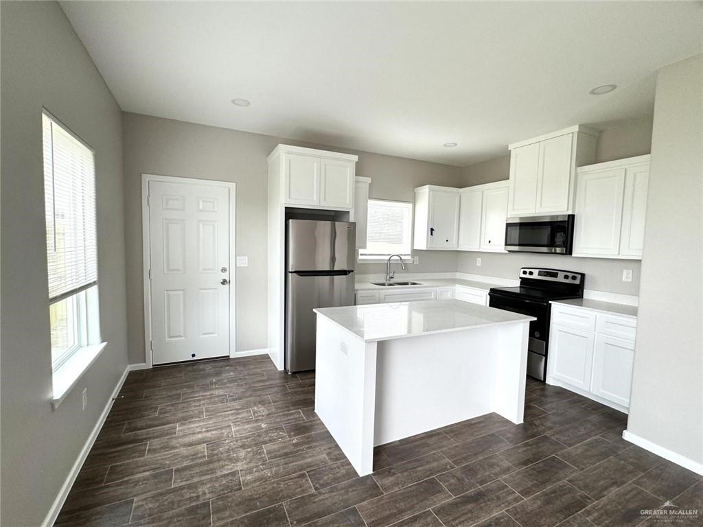 Photo 5 of 1612 Canelo Drive #2