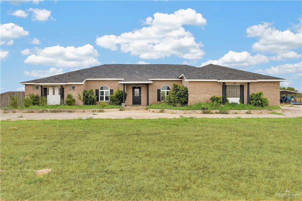 Photo 1 of 21201 Buck Fawn Drive, Edinburg