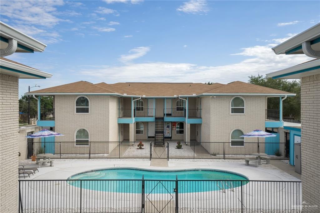 Photo 5 of 2125 Kerria Avenue