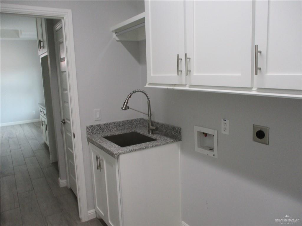 Photo 10 of 800 Falcon Drive