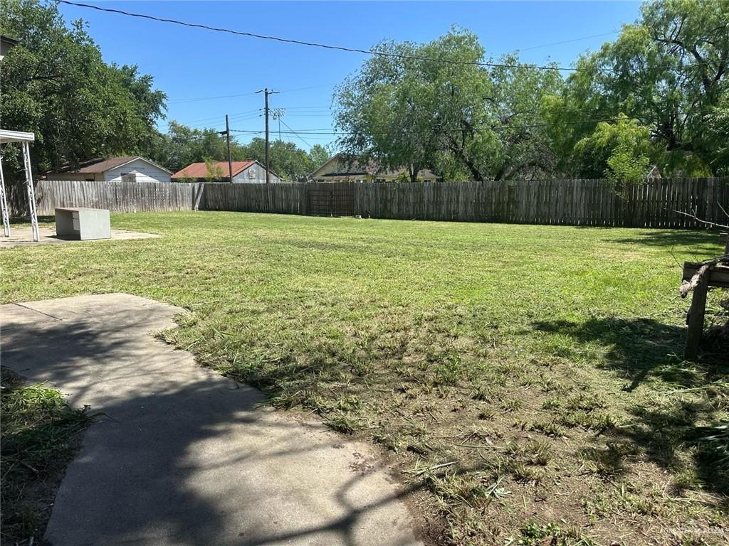 Photo 10 of 805 Bennett Street