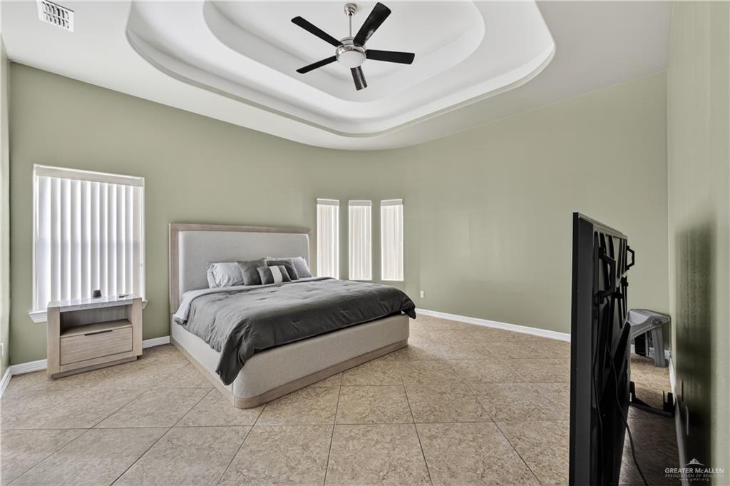 Photo 10 of 2715 Rhett Drive