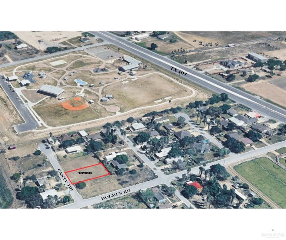 Photo 3 of 10908 Cantu Drive