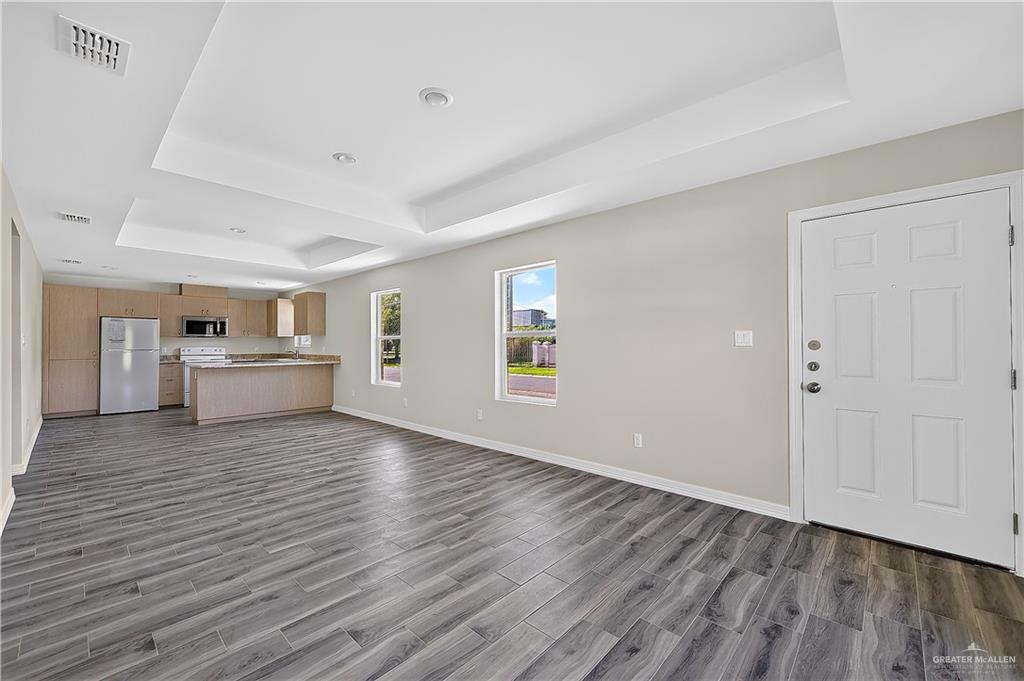 Photo 3 of 917 9th Street #B