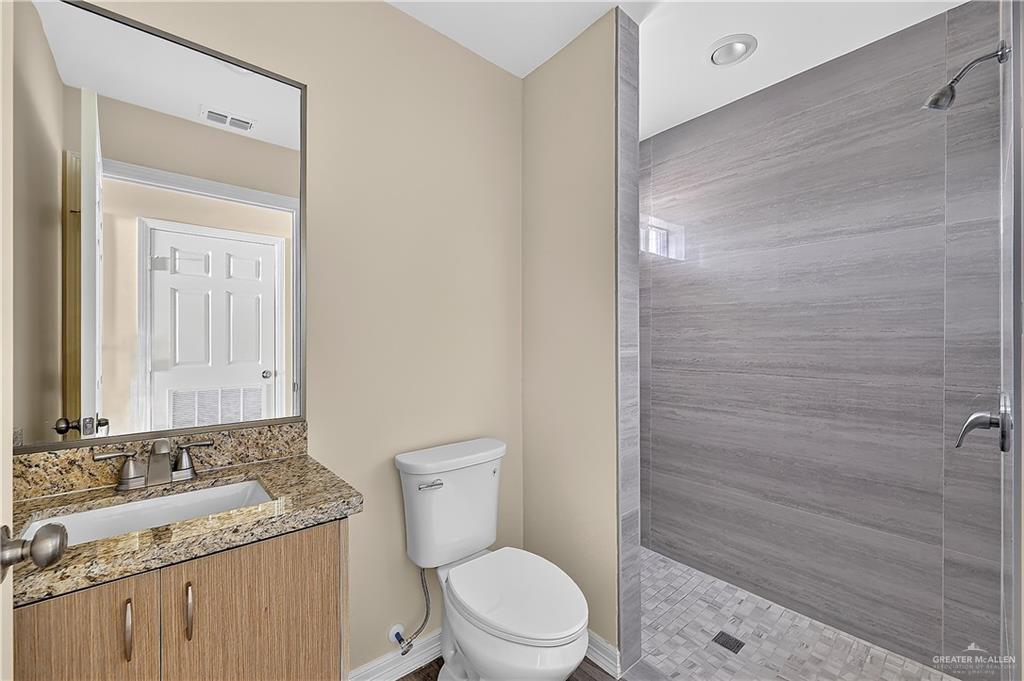 Photo 9 of 917 9th Street #B