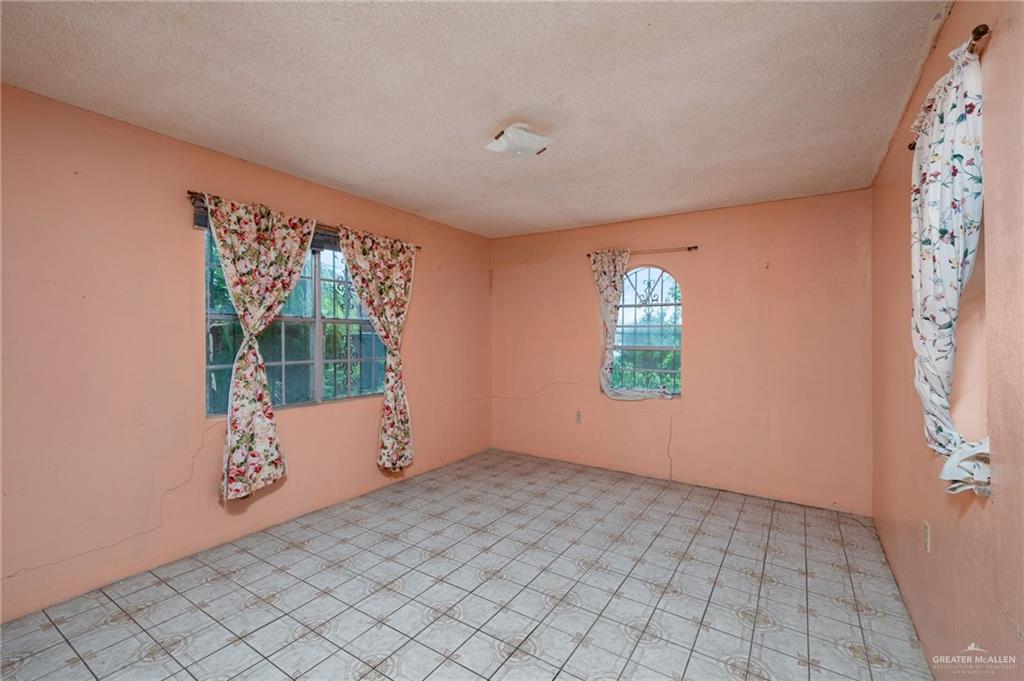 Photo 9 of 4012 Raul Longoria Road