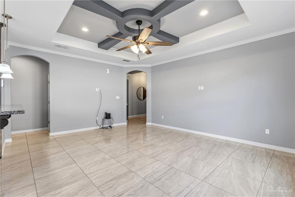 Photo 8 of 913 Arroyo Circle