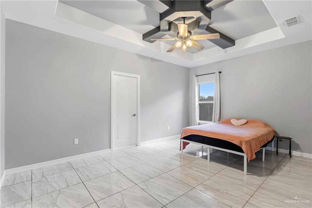 Photo 9 of 913 Arroyo Circle