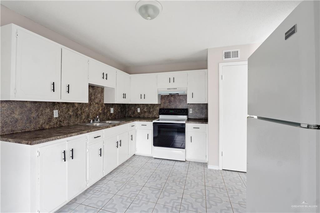 Photo 4 of 2813 32nd Street