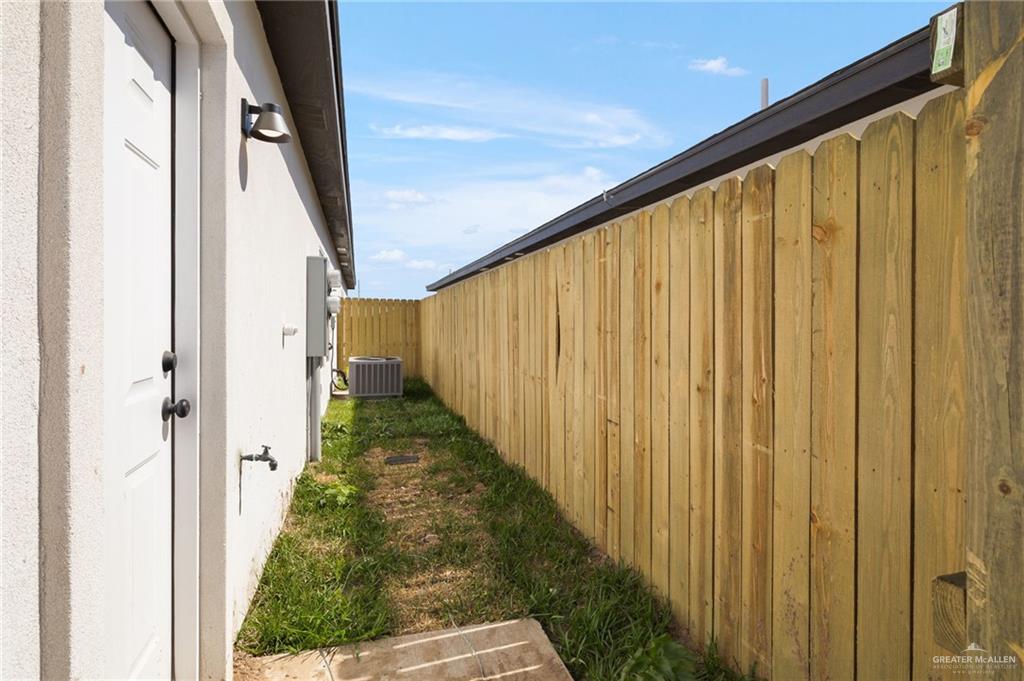 Photo 18 of 1212 Aryana Avenue #4