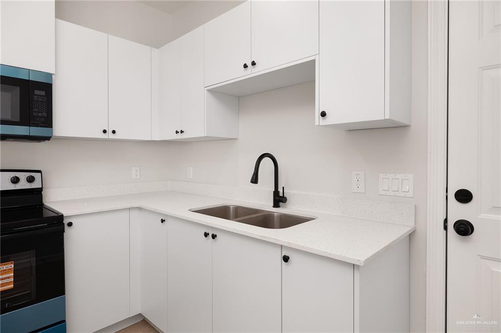 Photo 9 of 1212 Aryana Avenue #4