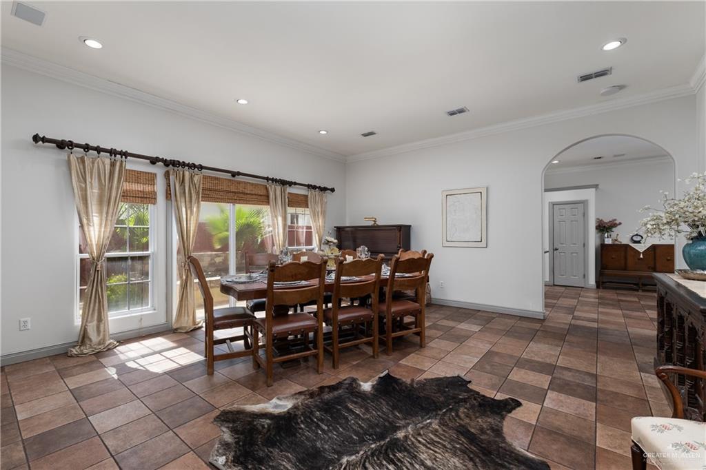Photo 3 of 409 Zenaida Avenue