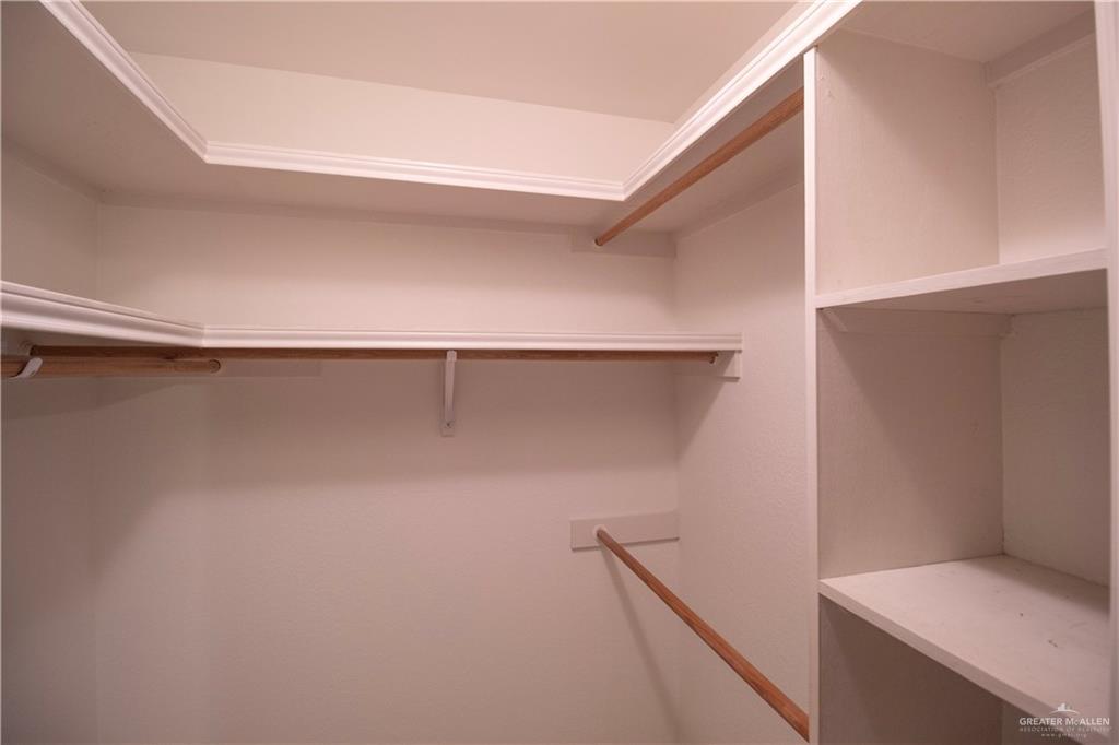 Photo 8 of 1710 Aries Street
