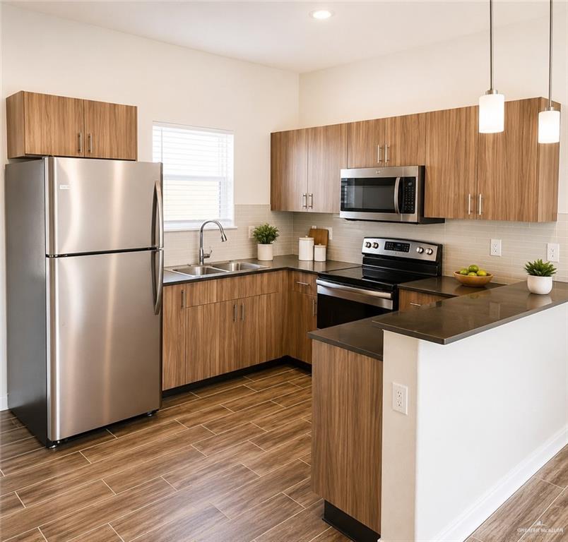 Photo 5 of 1601 Cortlandt Street #3