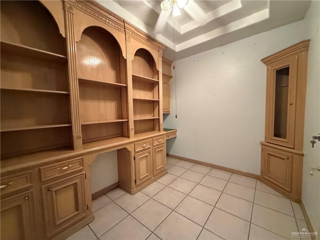 Photo 21 of 2100 Flor Lane
