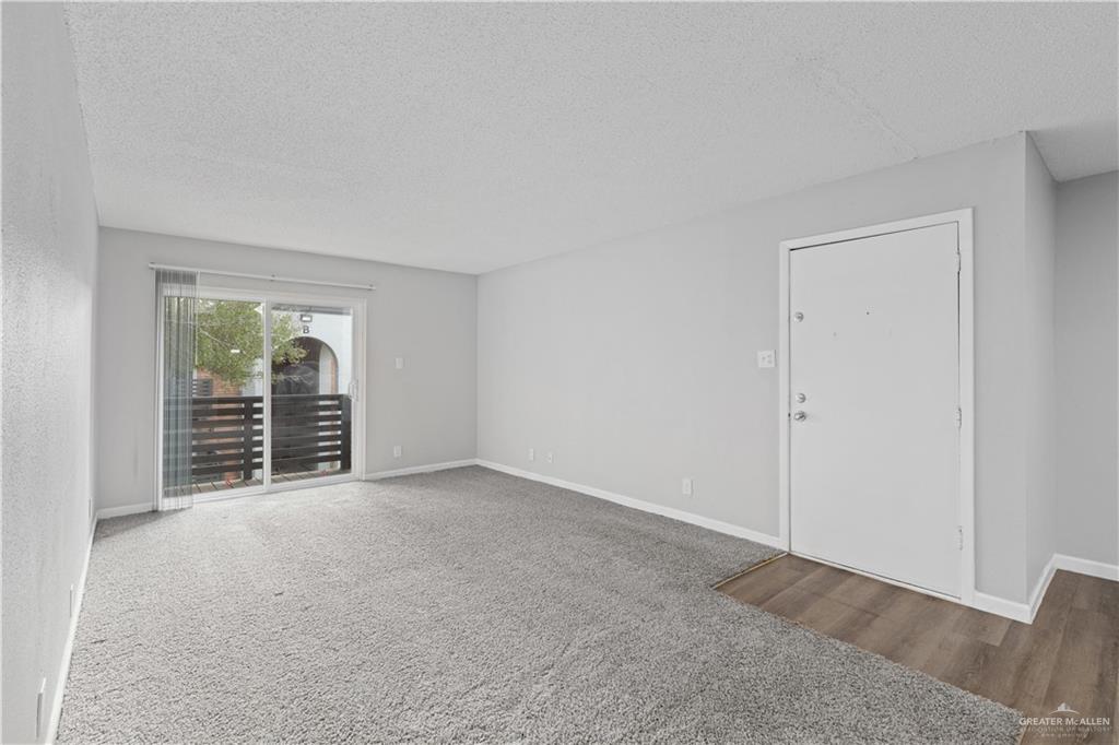 Photo 3 of 2425 Barnard Road #ujnit 1-A