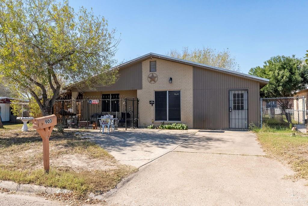 Photo 1 of 903 19th Avenue, Edinburg