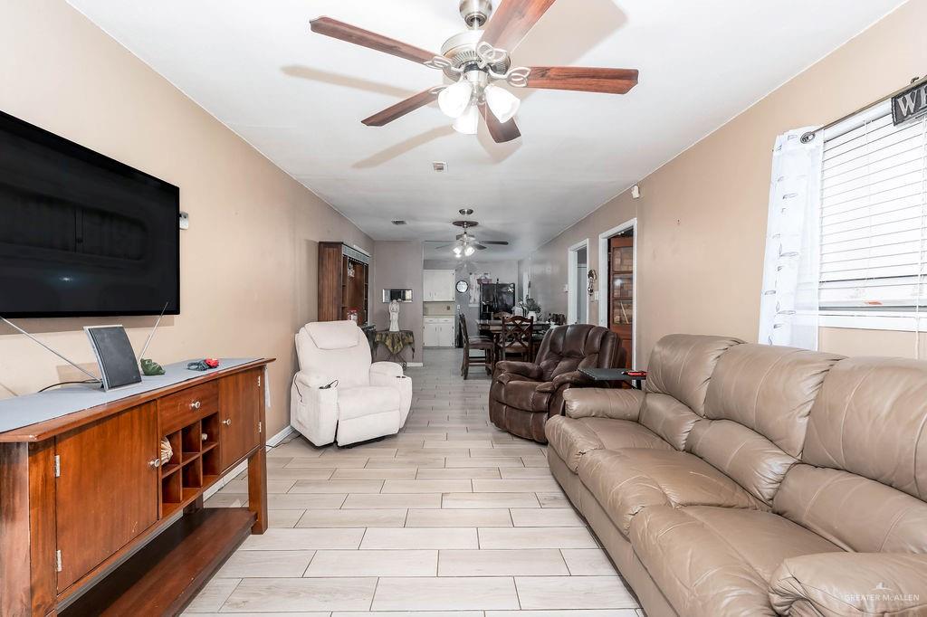 Photo 9 of 903 19th Avenue