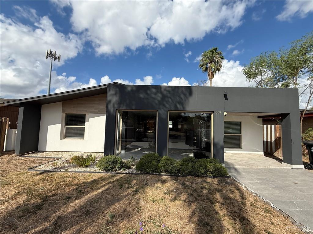 Photo 1 of 607 Padre Avenue, Weslaco