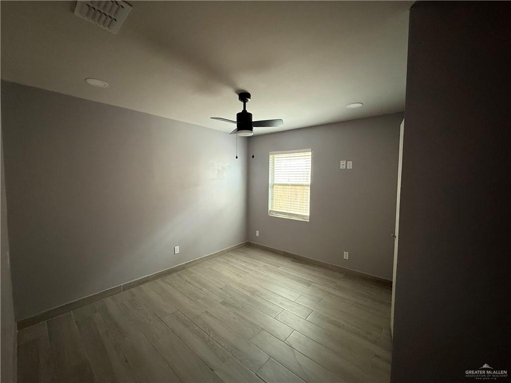 Photo 6 of 607 Padre Avenue