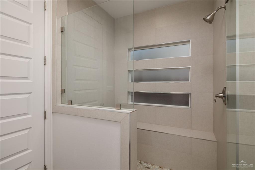 Photo 10 of 706 Tres Marias Street