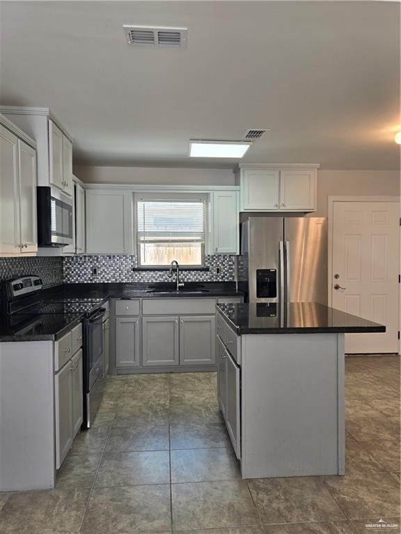 Photo 4 of 4718 Ebony Street #2