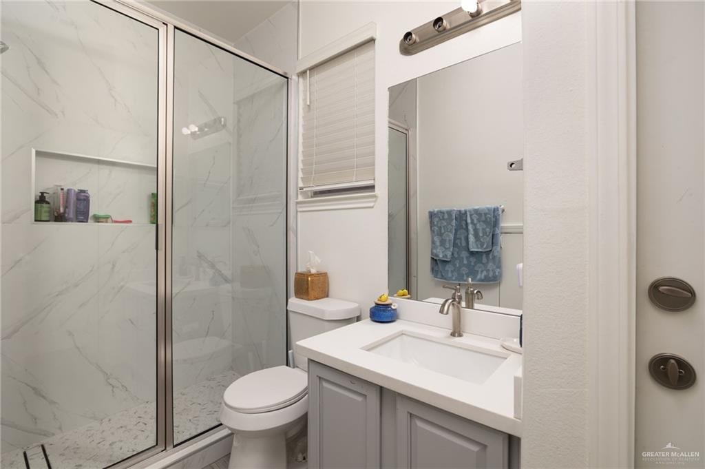 Photo 9 of 3207 San Andres Street