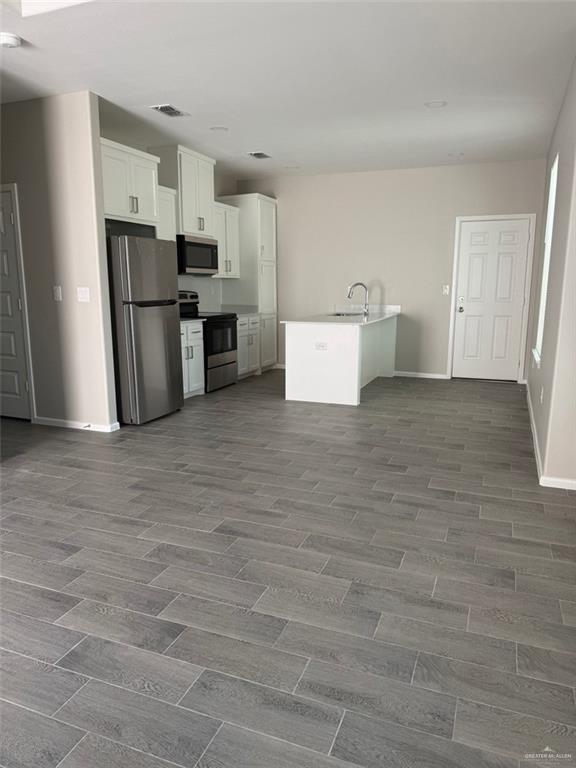 Photo 5 of 2608 Harrison Avenue #3
