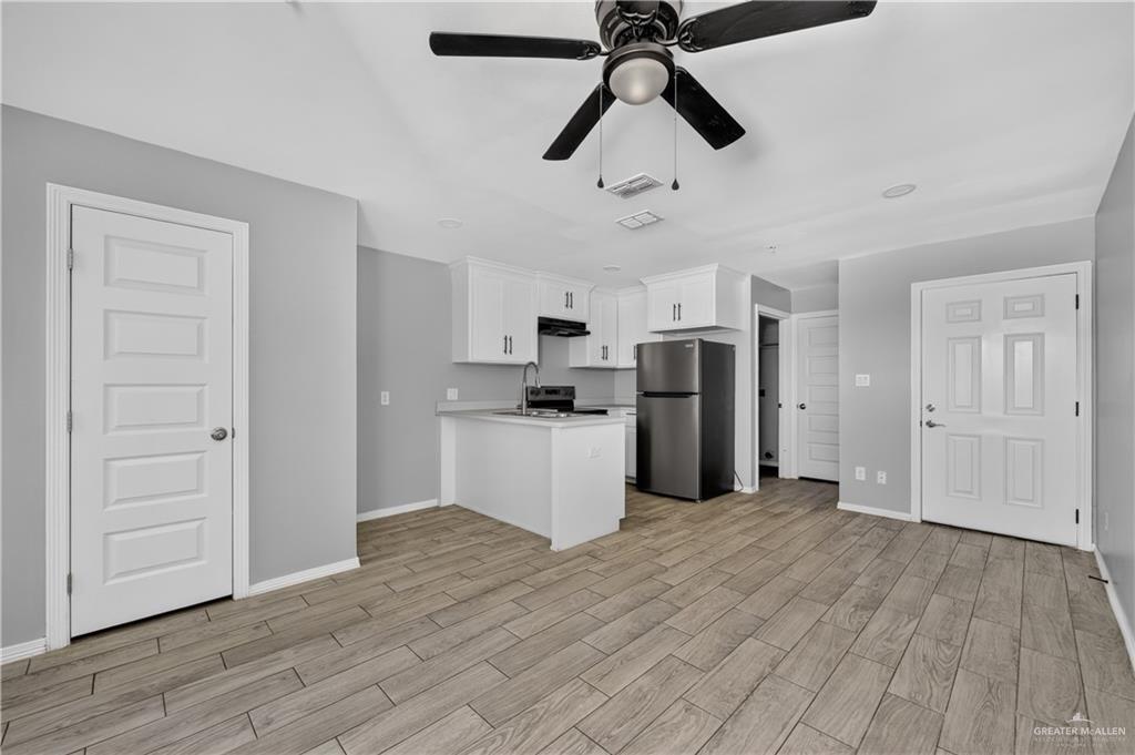 Photo 5 of 627 Danielle Avenue