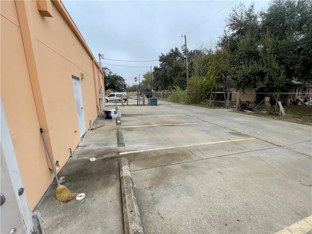 Photo 21 of 113 Pecan Boulevard #A