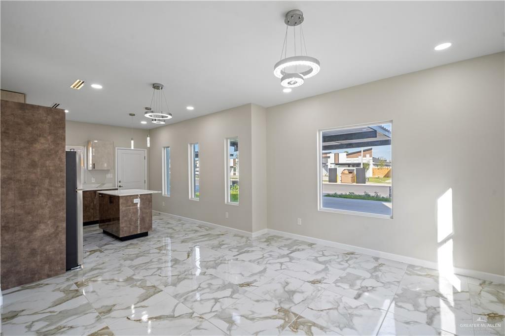 Photo 6 of 409 Onyx Avenue #1