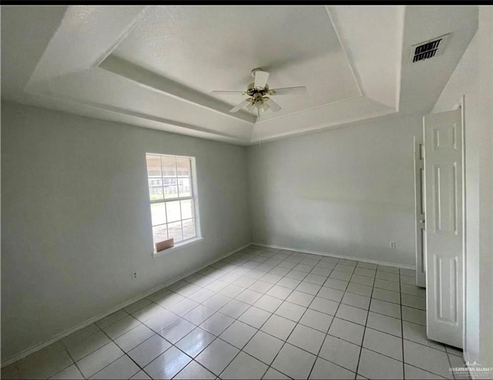 Photo 5 of 2302 Kimberly Lane #1